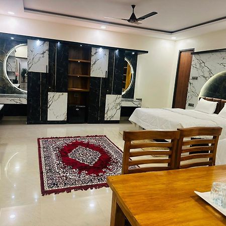 Yatri Nivas Sagara Hotel Bagian luar foto
