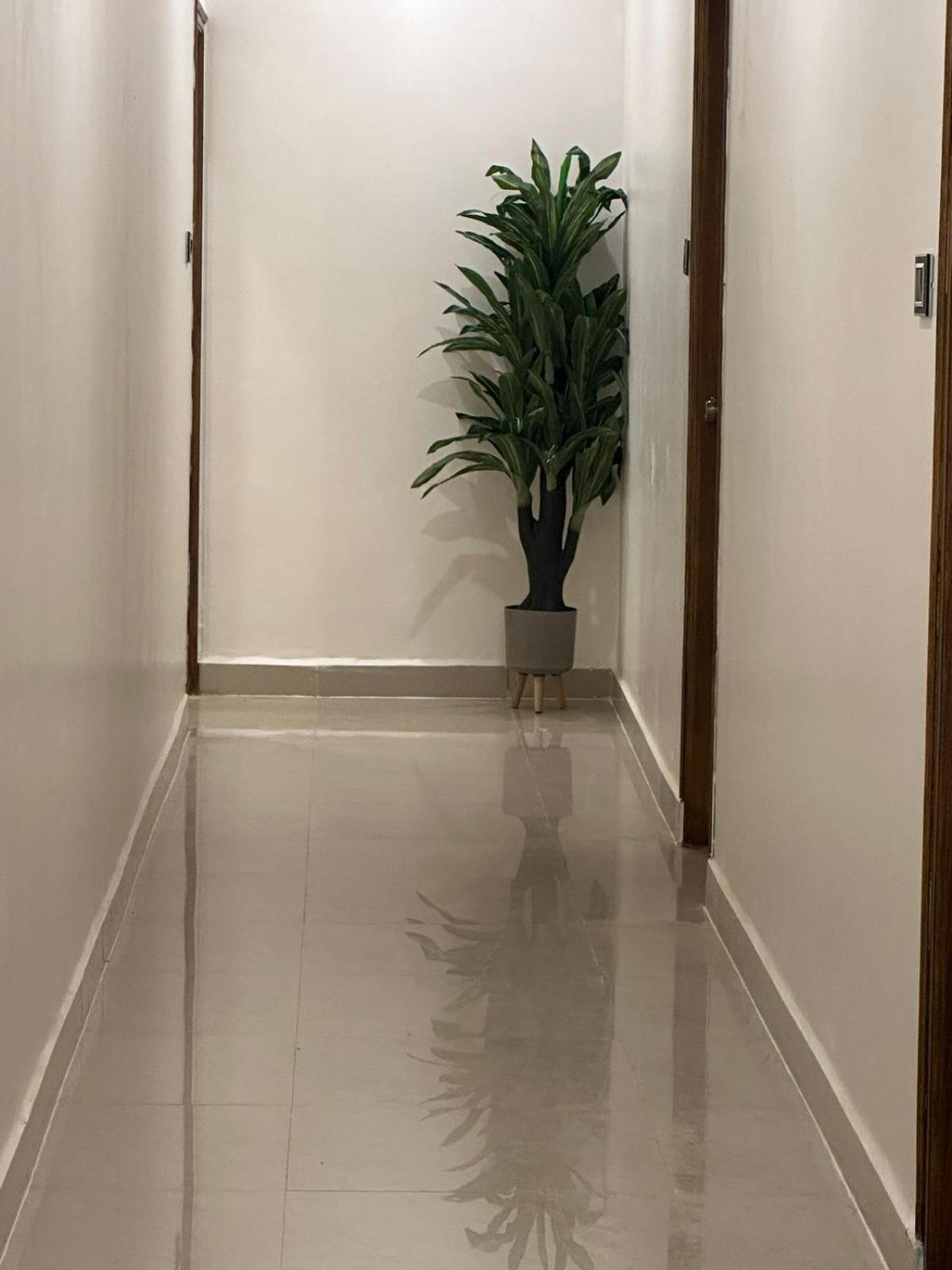 Yatri Nivas Sagara Hotel Bagian luar foto